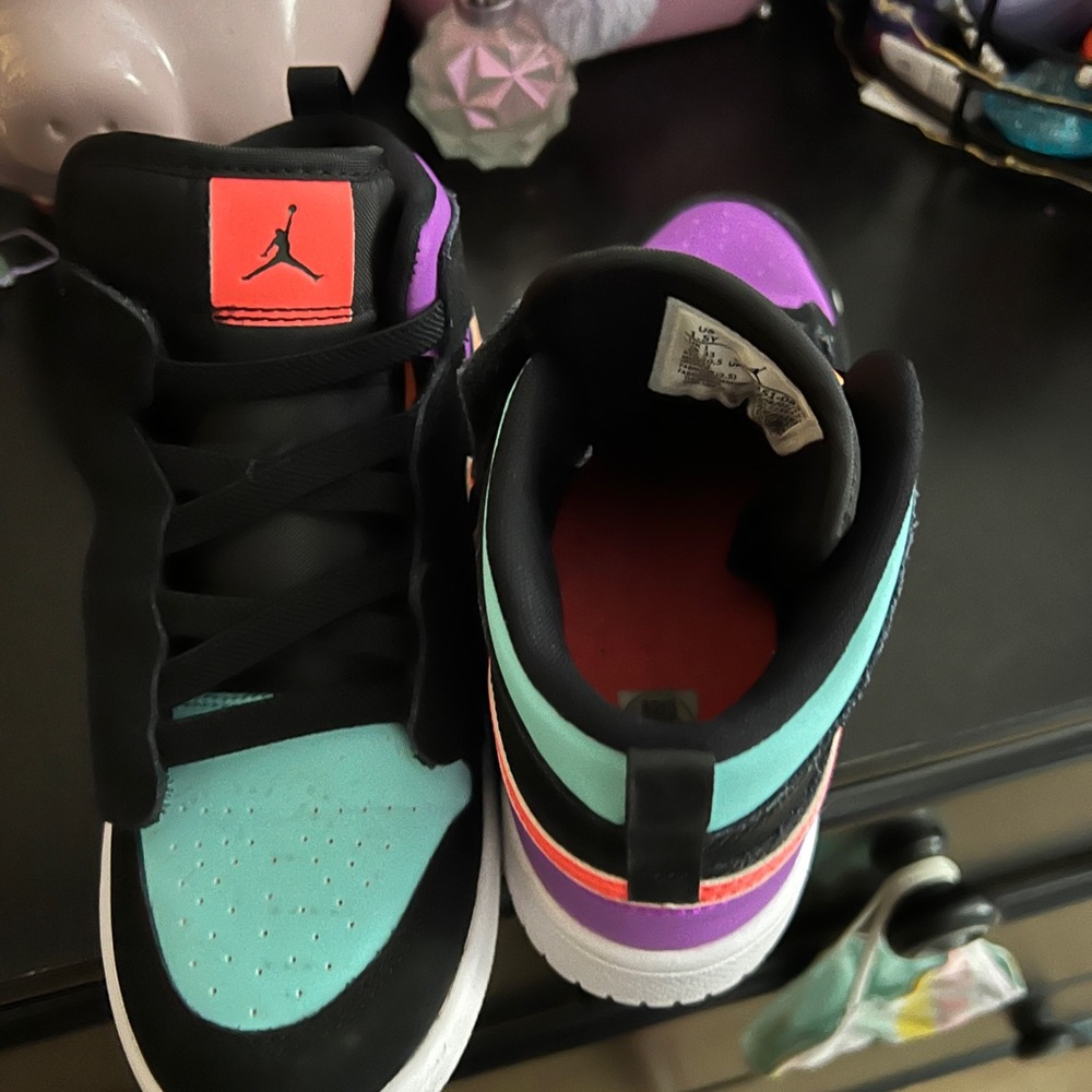 Jordan mid 1 size 1.5 multi color